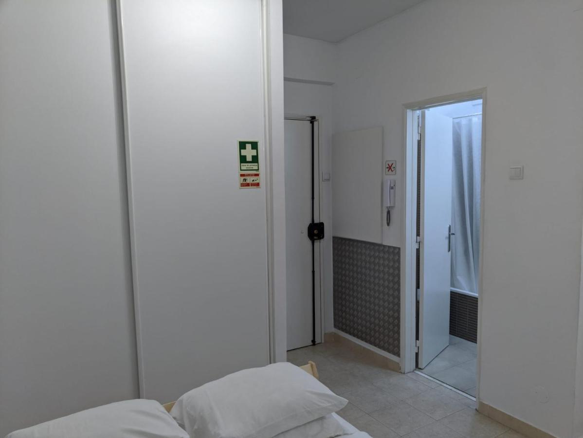 In Bed With Lisbon 15E Apartment Amadora Exterior photo